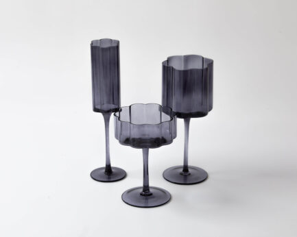 Lily's Garden (Black)